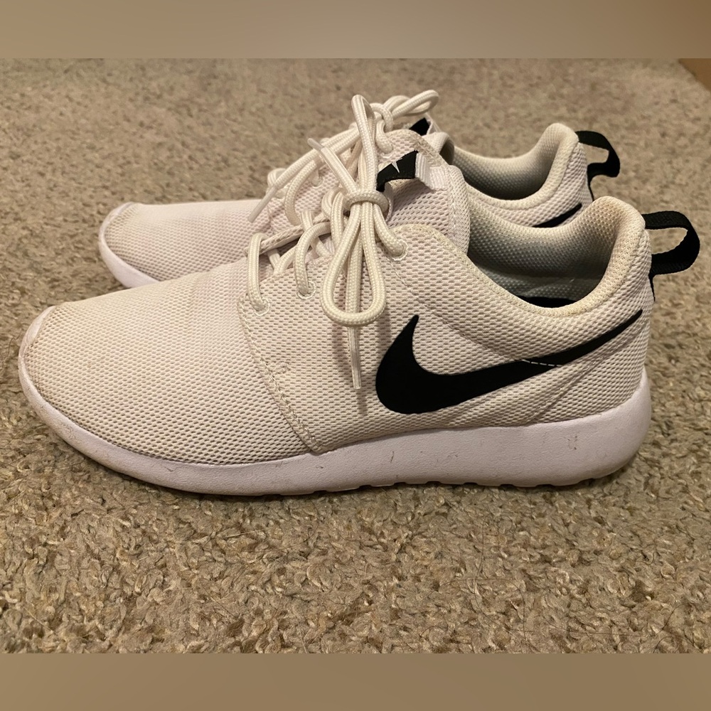 Women’s Nike Roshe One